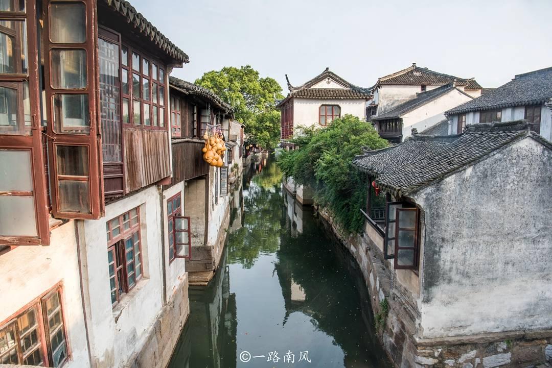 陈昌旭到联系党支部指导主题教育专题组织生活会